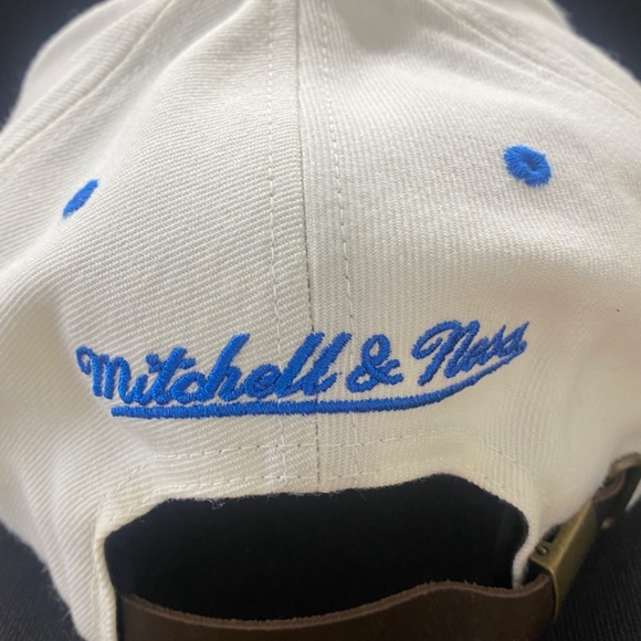 Magic SnapBack - Picture 2 of 2